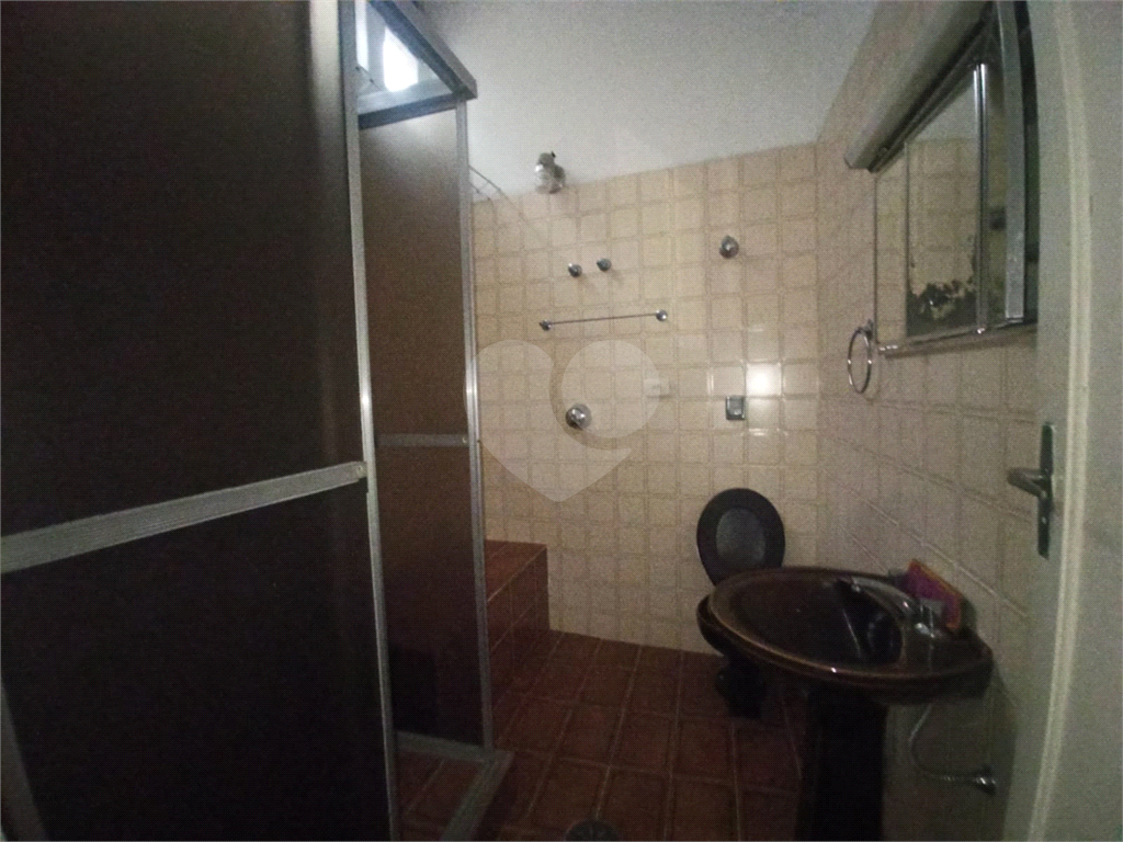 Sobrado, disponível para locação, com 2 dorms, 1 vaga, edícula - Santa Teresinha