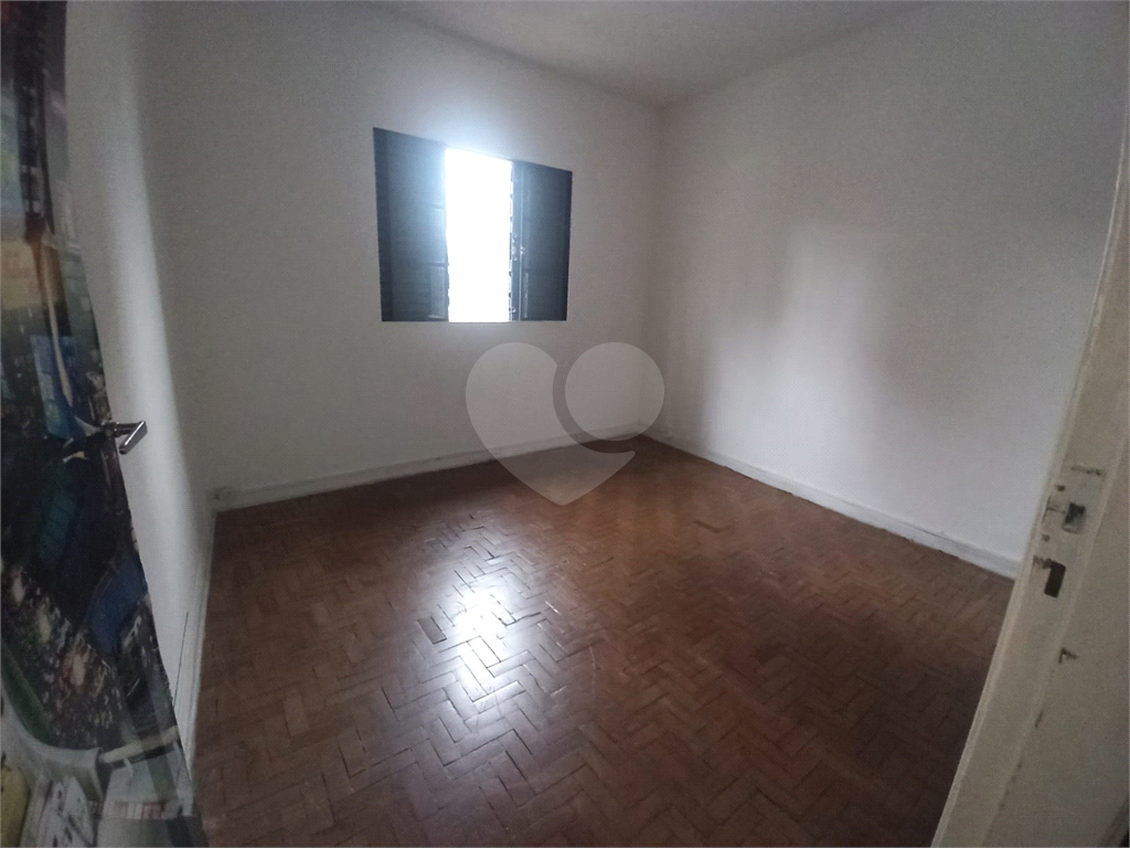 Sobrado, disponível para locação, com 2 dorms, 1 vaga, edícula - Santa Teresinha