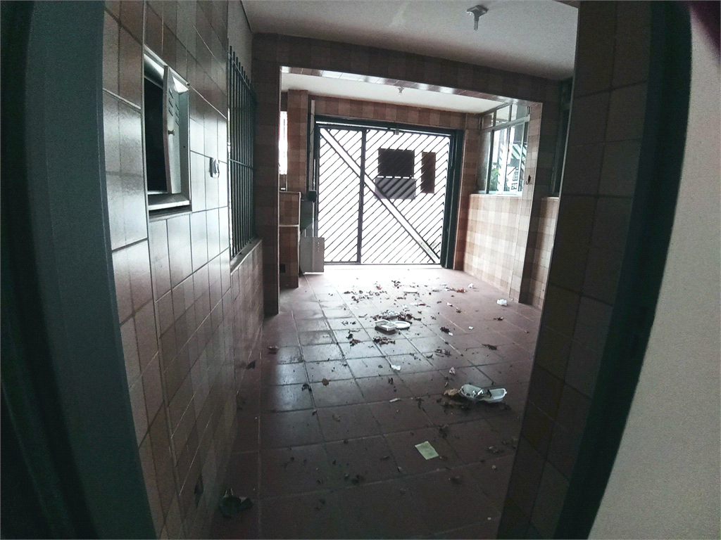 Sobrado, disponível para locação, com 2 dorms, 1 vaga, edícula - Santa Teresinha