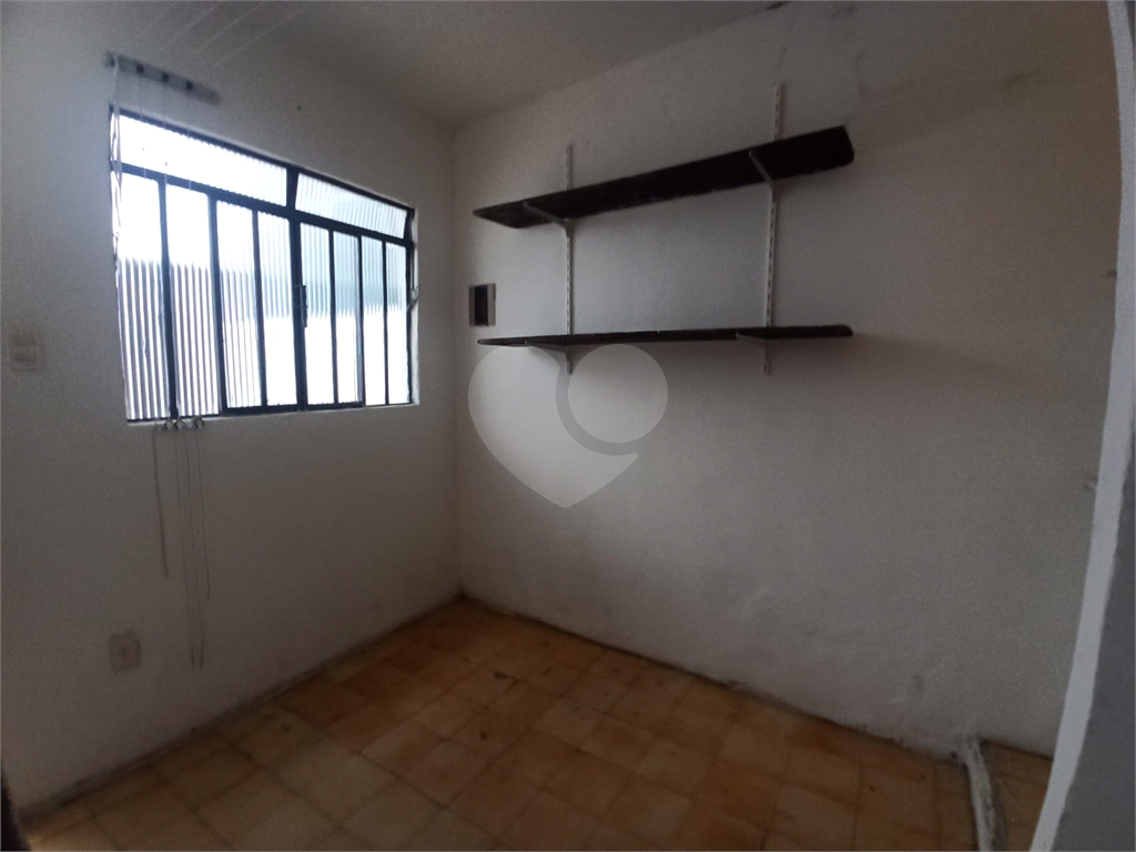 Sobrado, disponível para locação, com 2 dorms, 1 vaga, edícula - Santa Teresinha