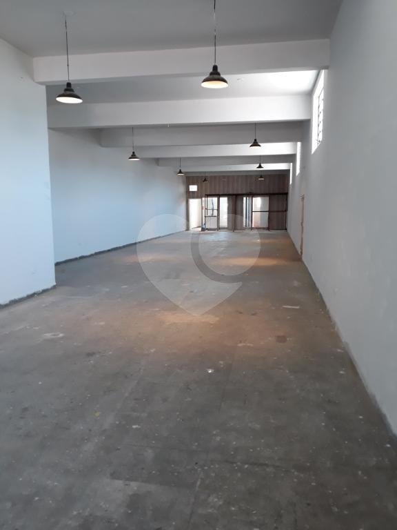 Depósito-Galpão-Armazém à venda, 840m² - Foto 1