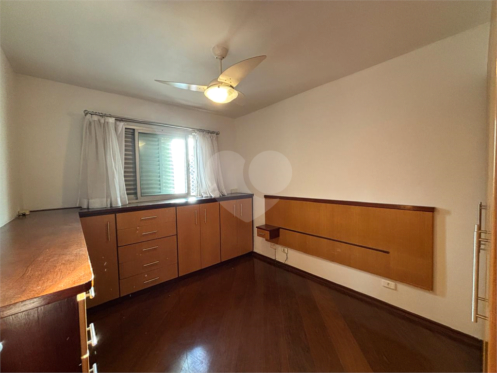 Apartamento andar alto, excelente localização, região da Santa Terezinha em Santana