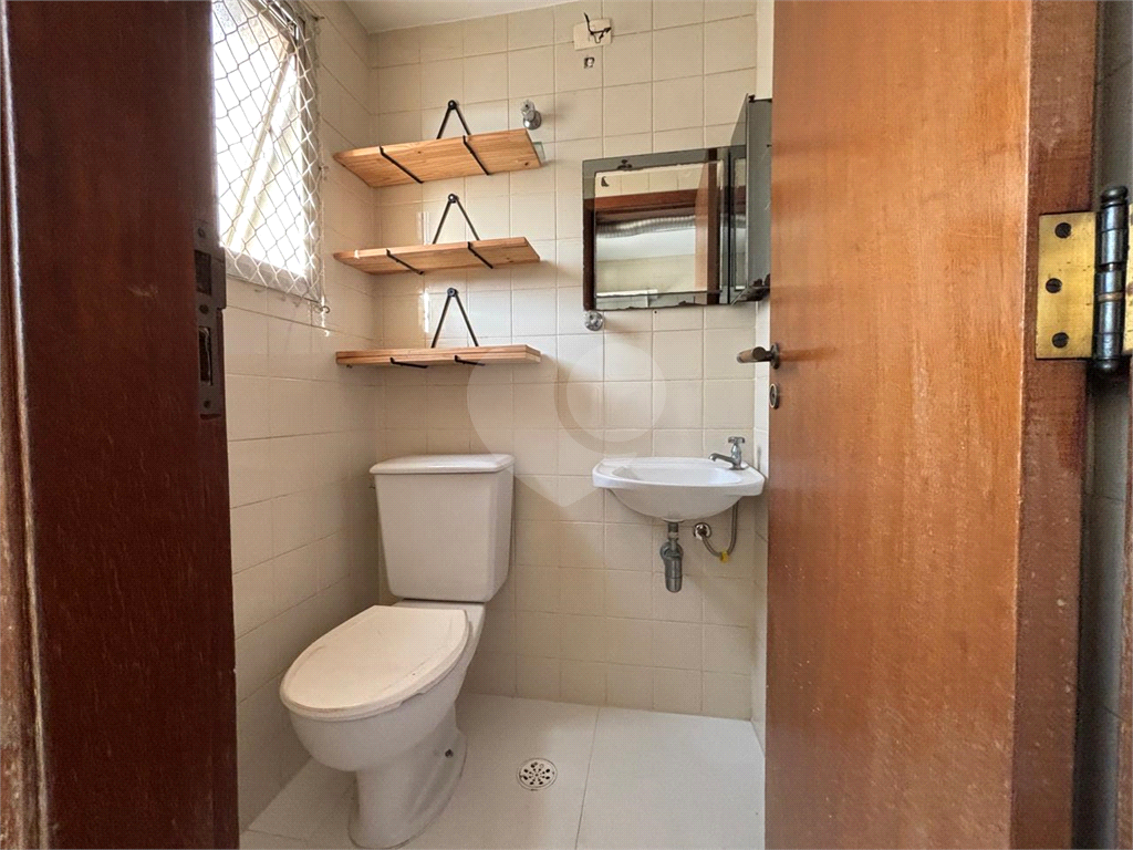 Apartamento andar alto, excelente localização, região da Santa Terezinha em Santana