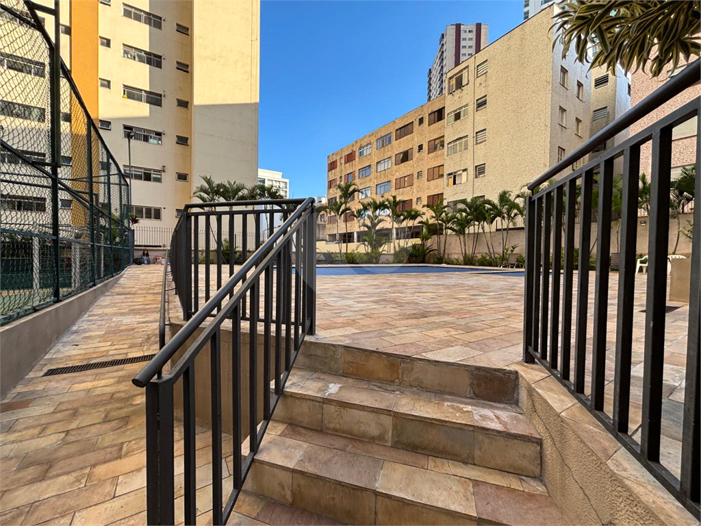 Apartamento andar alto, excelente localização, região da Santa Terezinha em Santana