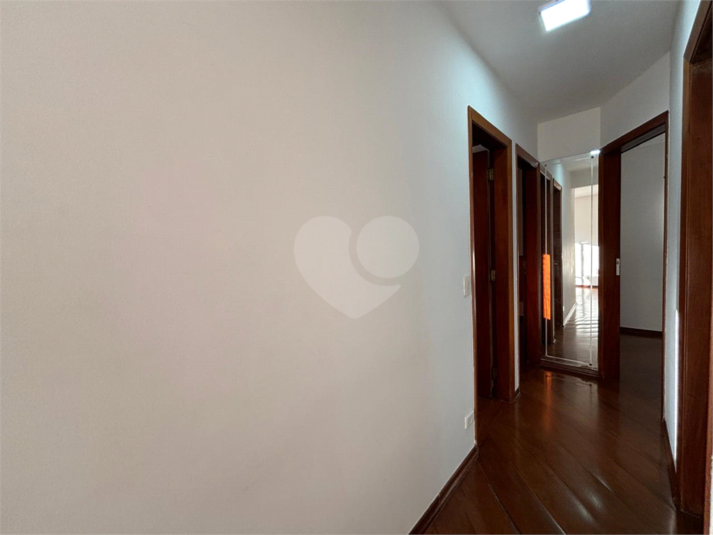 Apartamento andar alto, excelente localização, região da Santa Terezinha em Santana