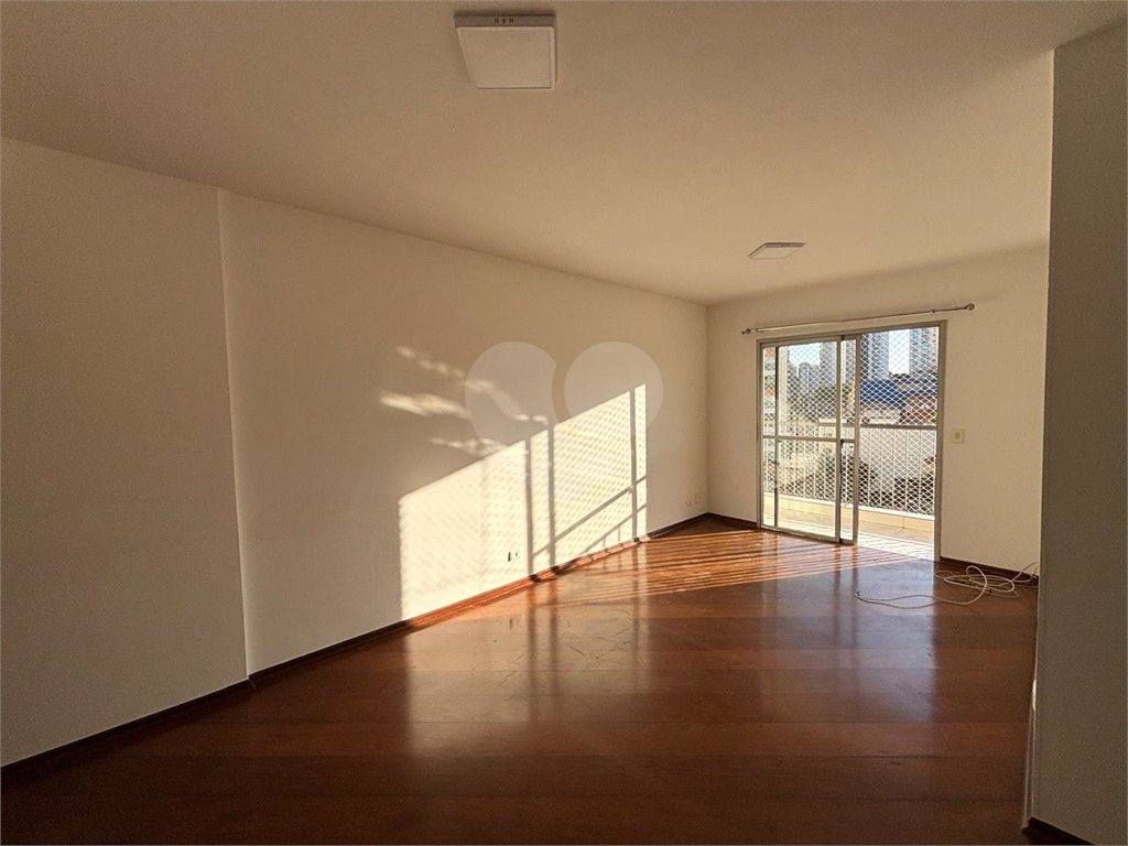 Apartamento andar alto, excelente localização, região da Santa Terezinha em Santana