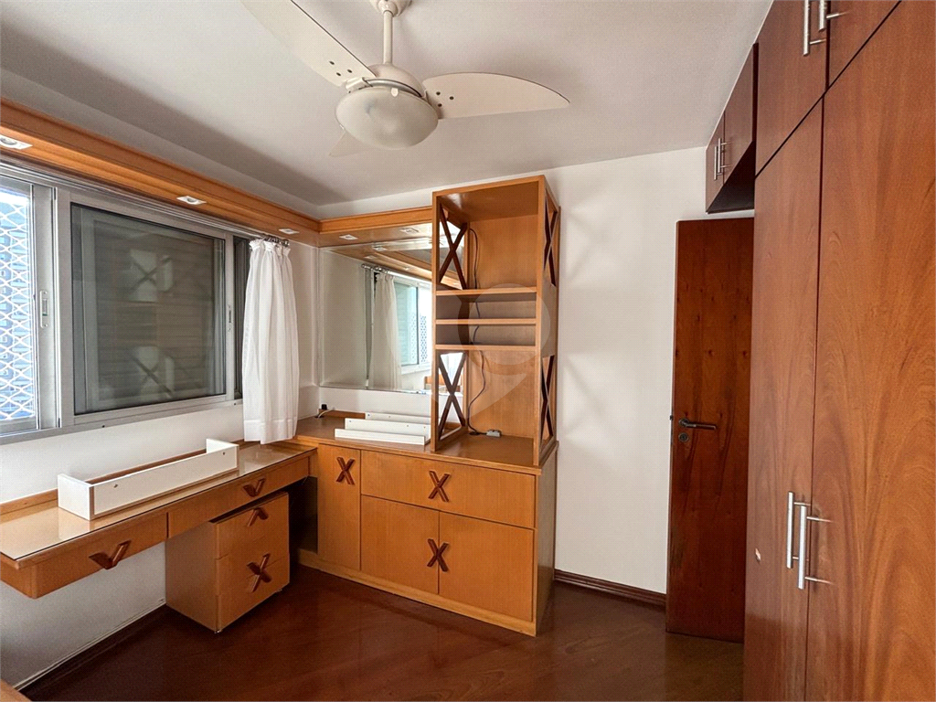 Apartamento andar alto, excelente localização, região da Santa Terezinha em Santana