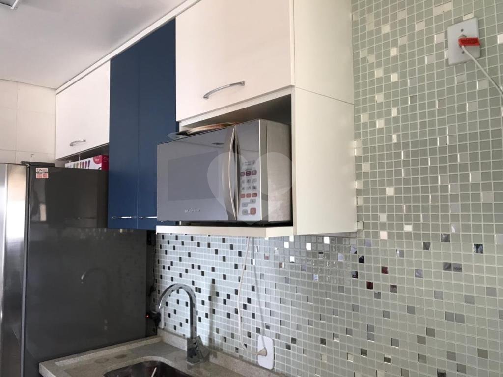 APARTAMENTO em VILA VENDITTI