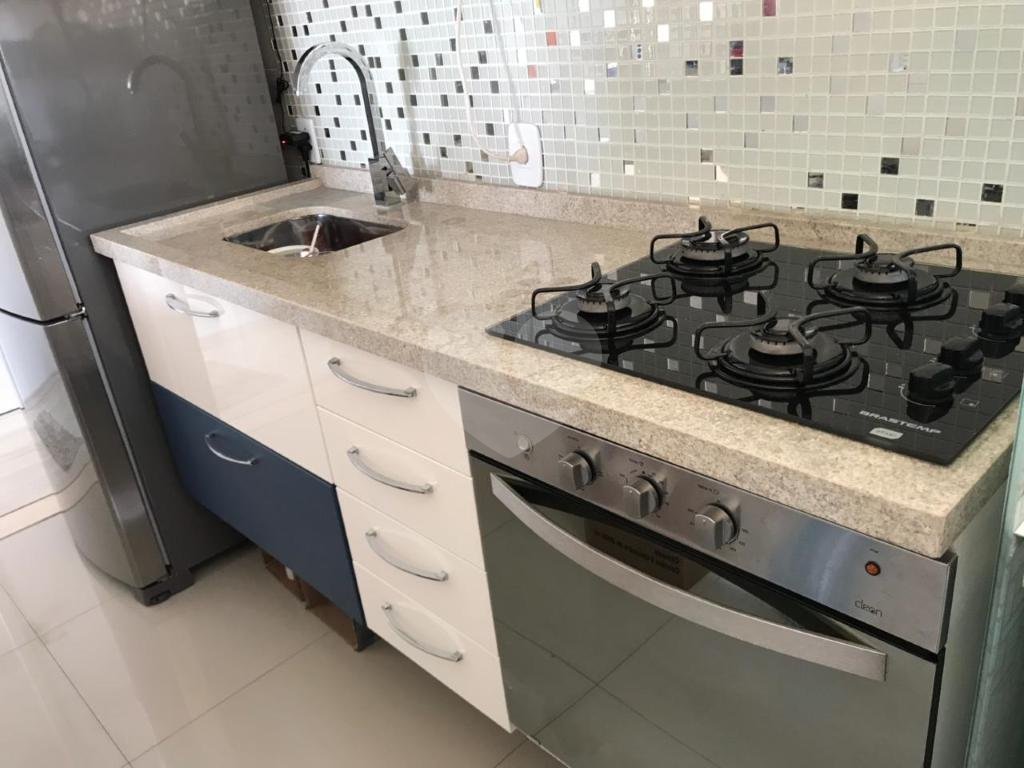 APARTAMENTO em VILA VENDITTI