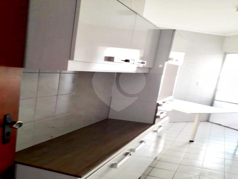 Apartamento à venda com 2 quartos, 62m² - Foto 6