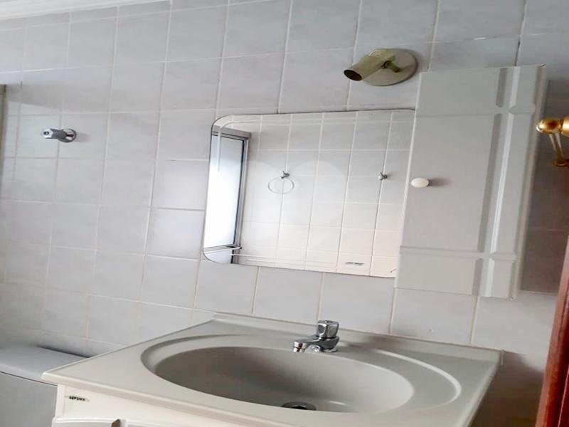 Apartamento à venda com 2 quartos, 62m² - Foto 17