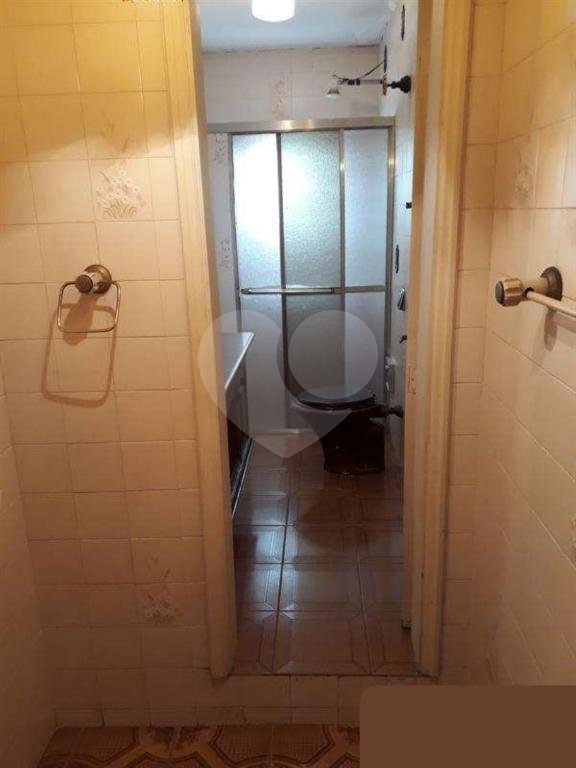 Ótimo prédio no Parque Novo Mundo comercial e ou residencial com 3 andares.