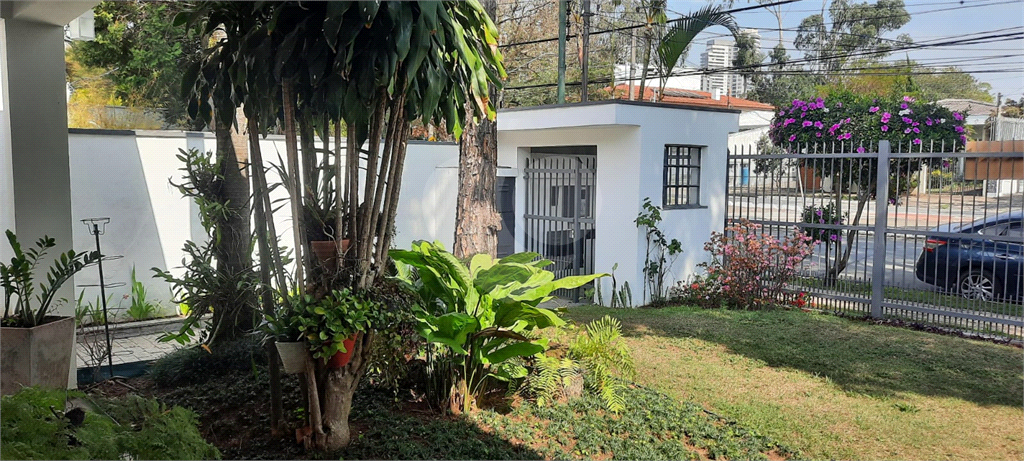 CASA A VENDA ALTO DA LAPA 3 DORMITORIO E 3 SUITES