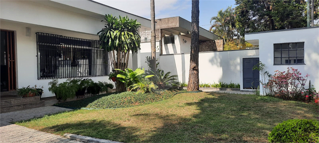 CASA A VENDA ALTO DA LAPA 3 DORMITORIO E 3 SUITES
