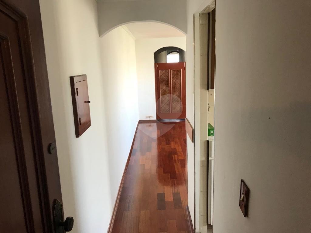 Apartamento à venda com 2 quartos, 64m² - Foto 3