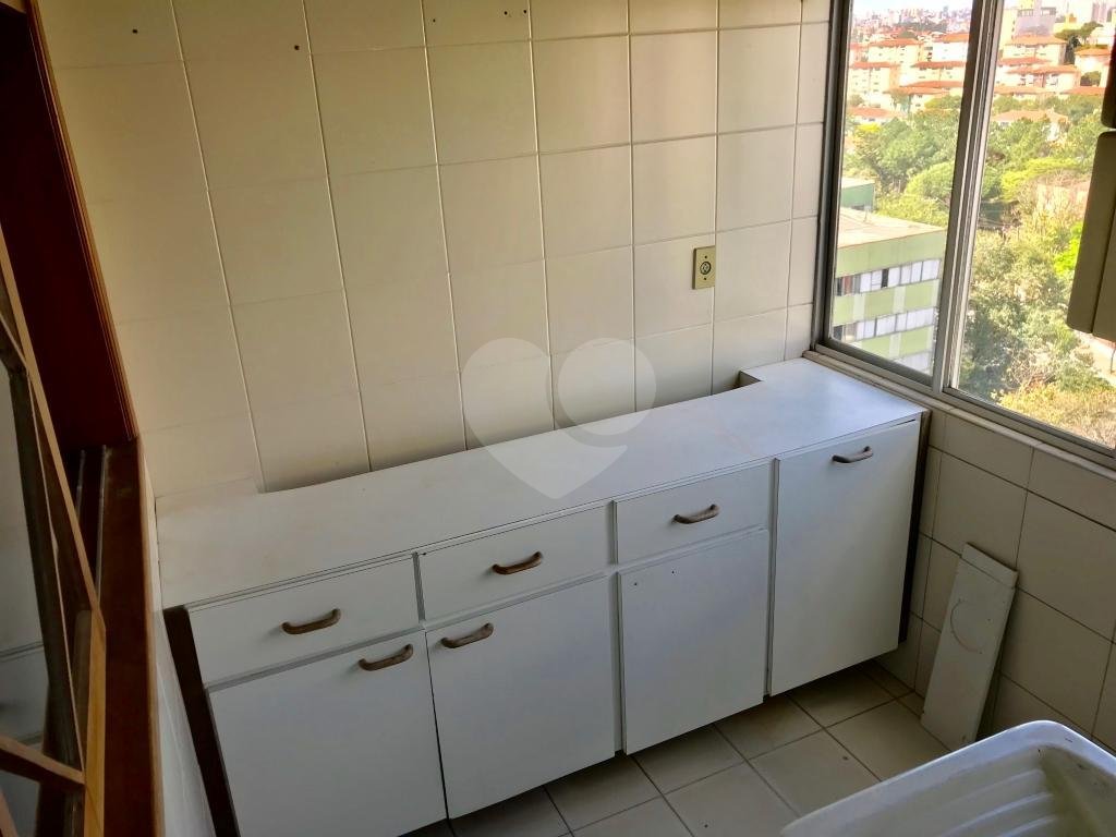 Apartamento à venda com 2 quartos, 64m² - Foto 17