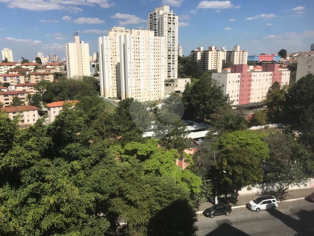 Apartamento à venda com 2 quartos, 64m² - Foto 2