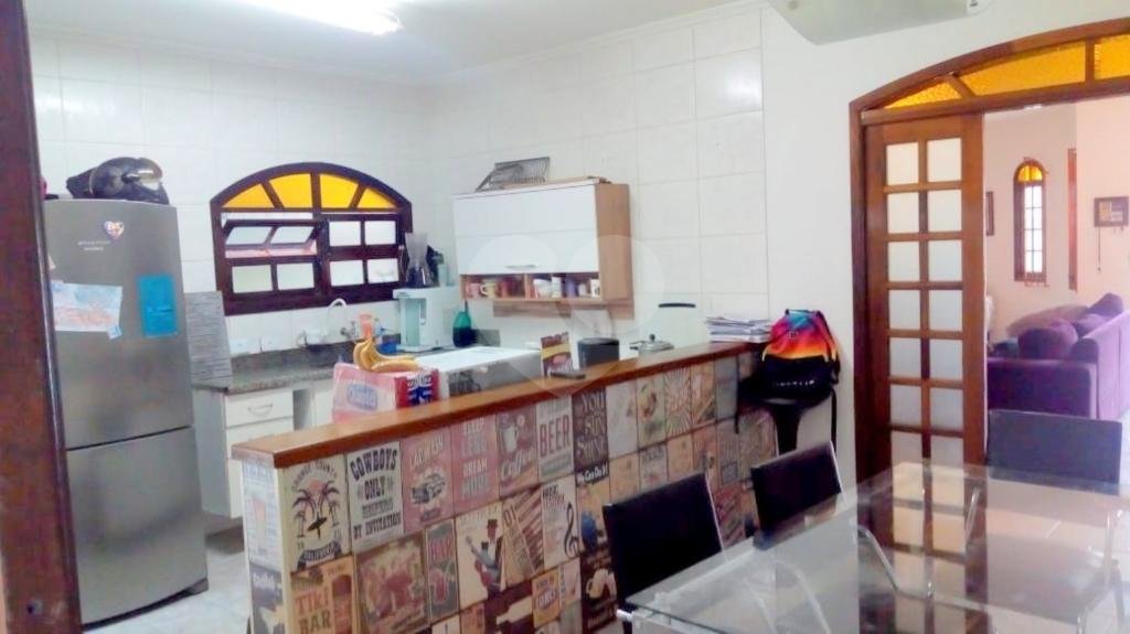 Lindo Sobrado com Edícula para a Venda
