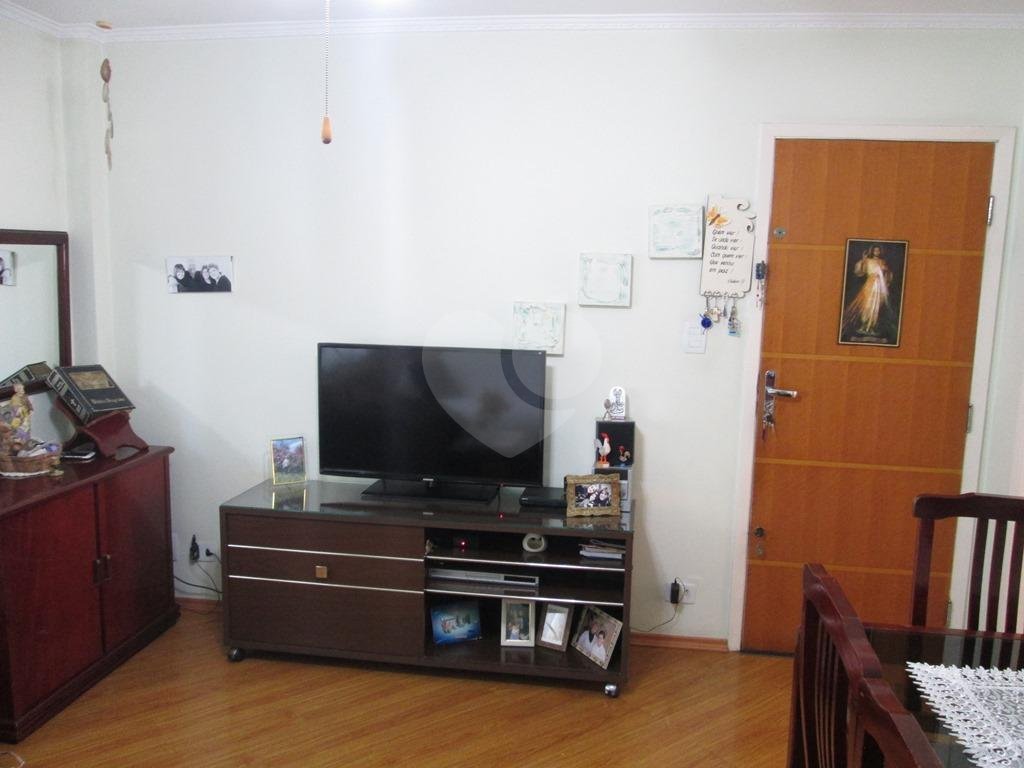 Apartamento à venda com 3 quartos, 75m² - Foto 4