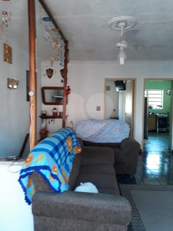 Casa na Vila Medeiros 3 moradias