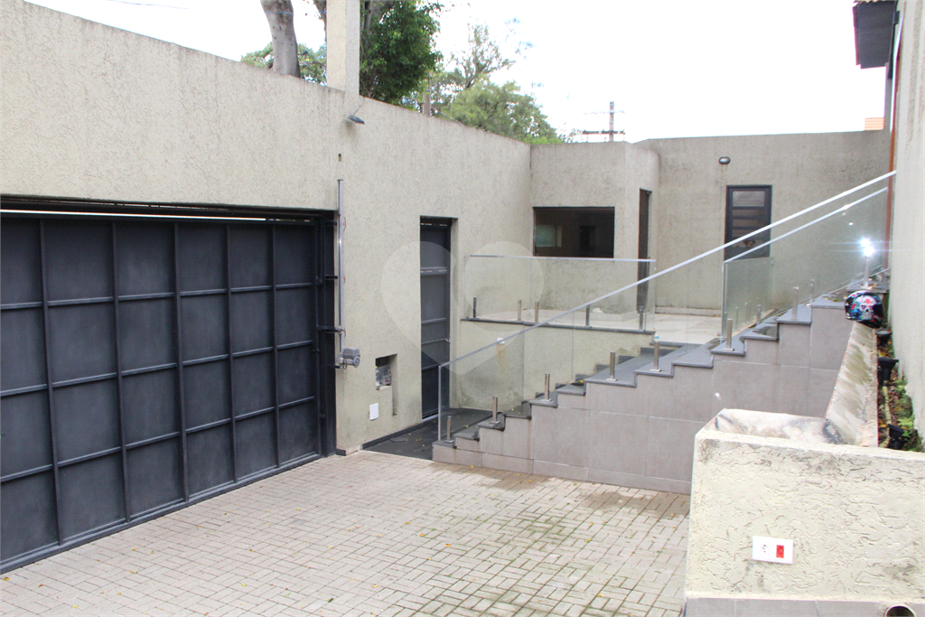 SOBRADO COMERCIAL ALTO PADRÃO COM 9 SALAS E 12 VAGAS 