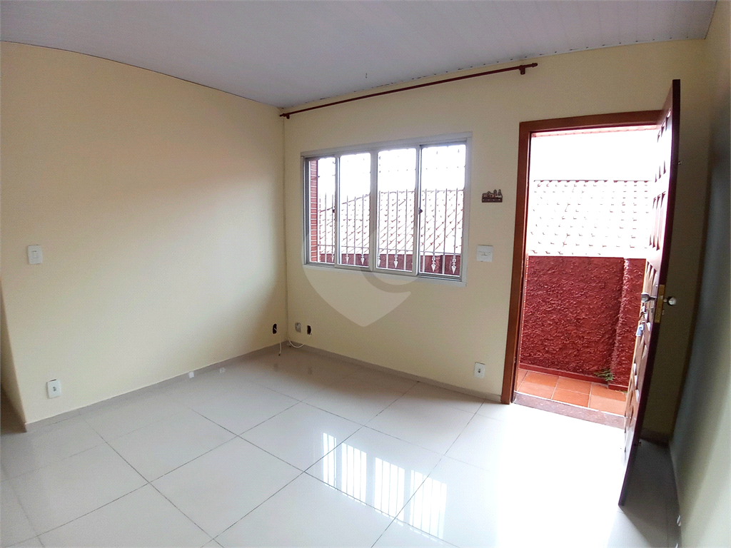 Sobrado à venda com 2 quartos, 133m² - Foto 3