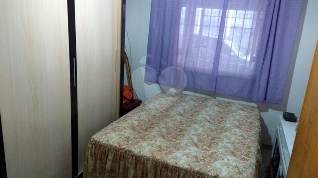 Ótima Casa térrea na Vila Dom Pedro com 2 casas