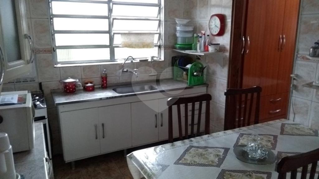 Ótima Casa térrea na Vila Dom Pedro com 2 casas