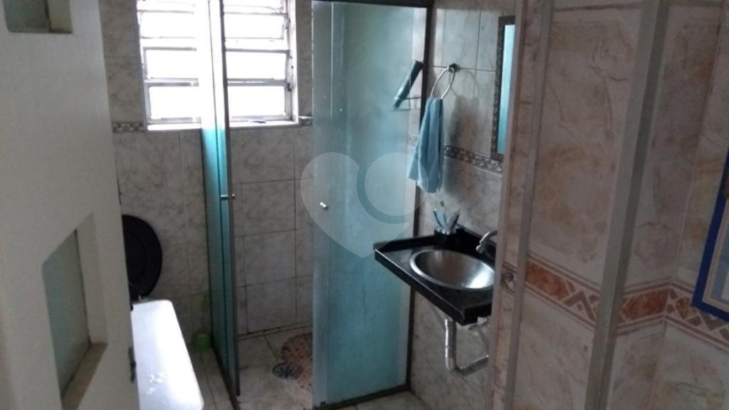 Ótima Casa térrea na Vila Dom Pedro com 2 casas