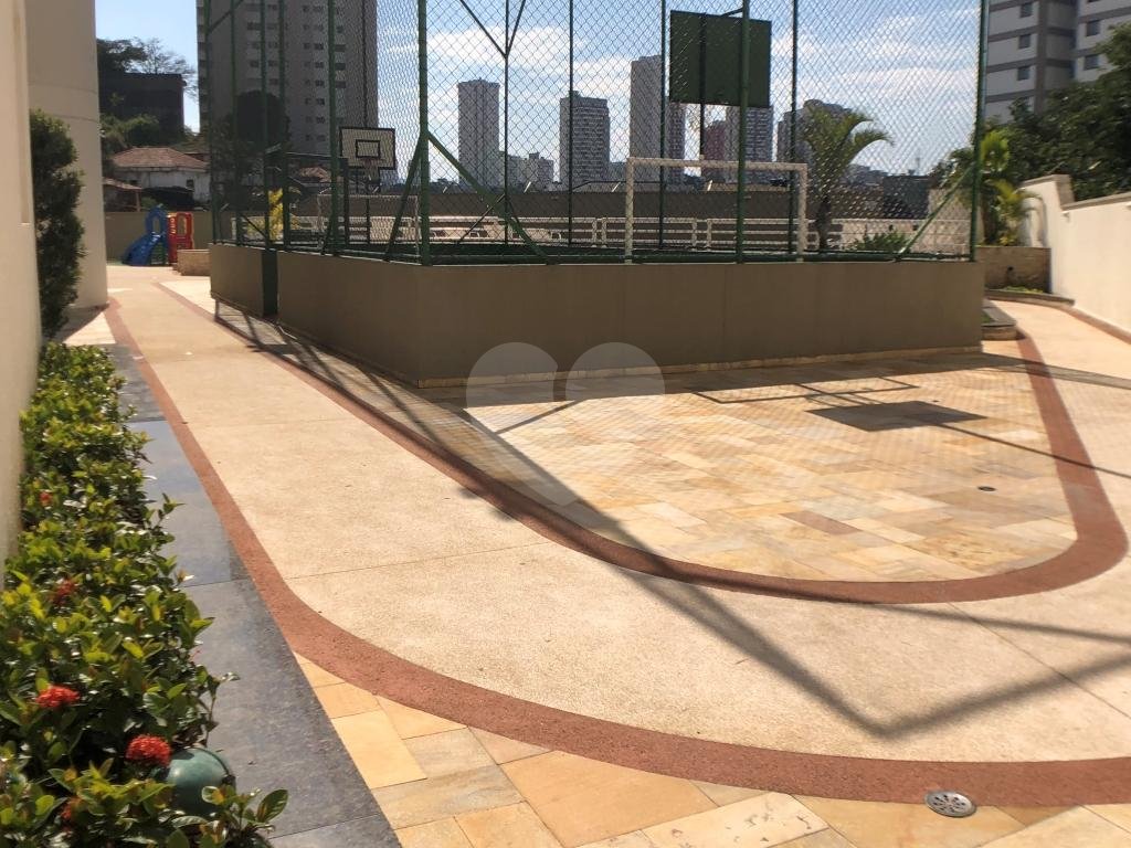Apartamento Residencial Santa Teresinha com 160 metros