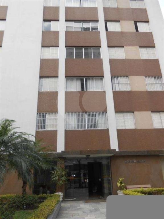 Apartamento bem localizado com 3 dormitórios sendo 1 suíte.