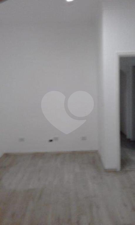 Casa à venda e aluguel com 3 quartos, 220m² - Foto 2