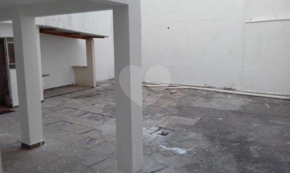 Casa à venda e aluguel com 3 quartos, 220m² - Foto 6