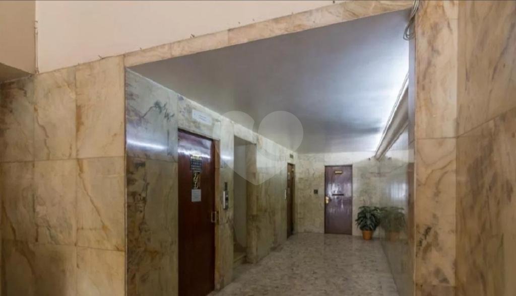 Apartamento à venda com 3 quartos, 127m² - Foto 12