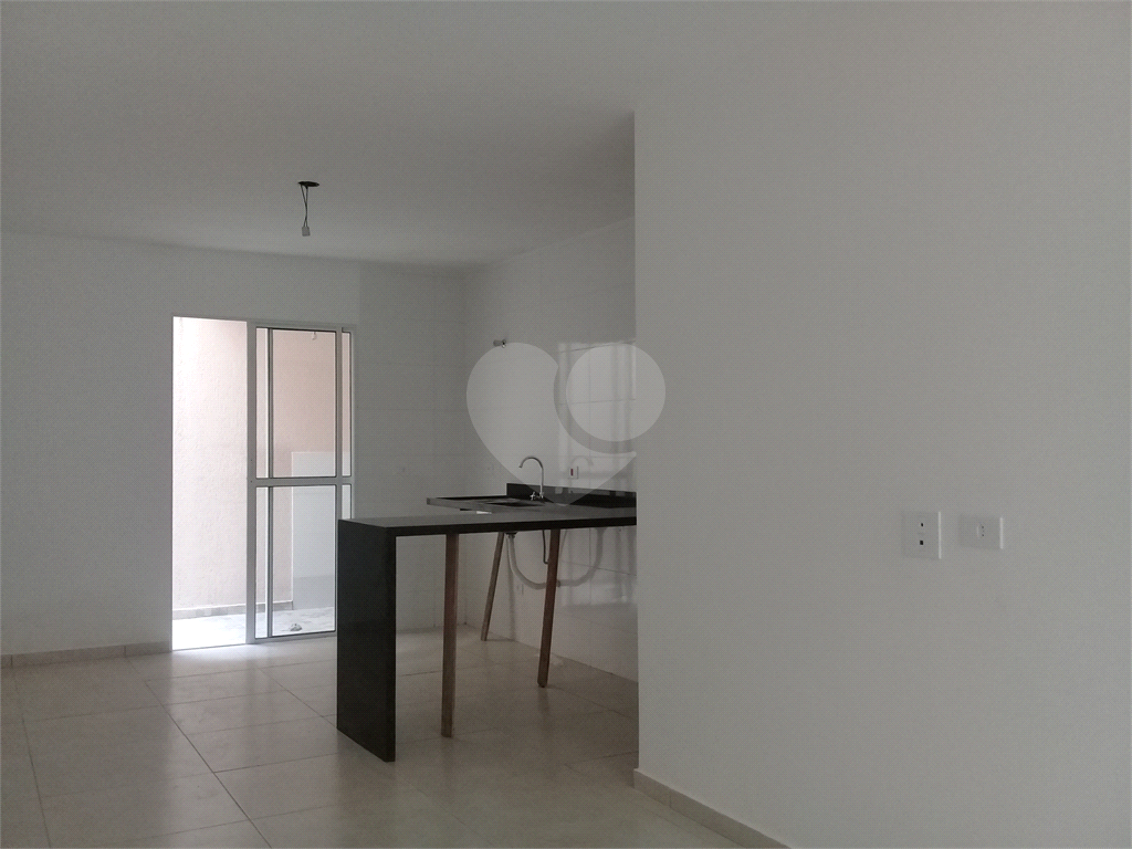 sobrados em condominio fechado limao