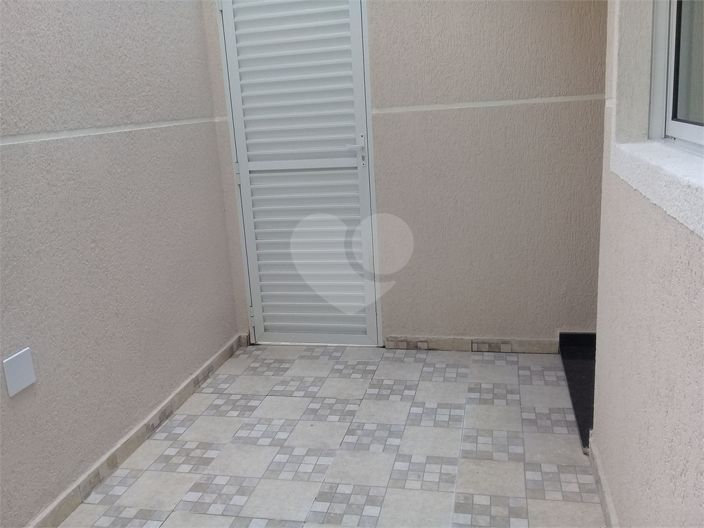sobrados em condominio fechado limao