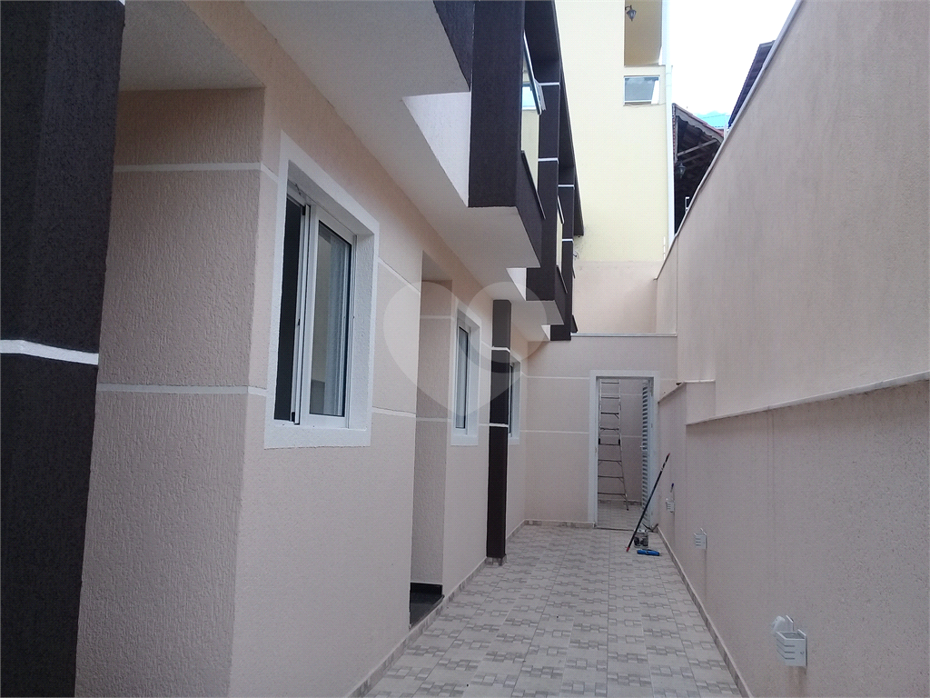 sobrados em condominio fechado limao