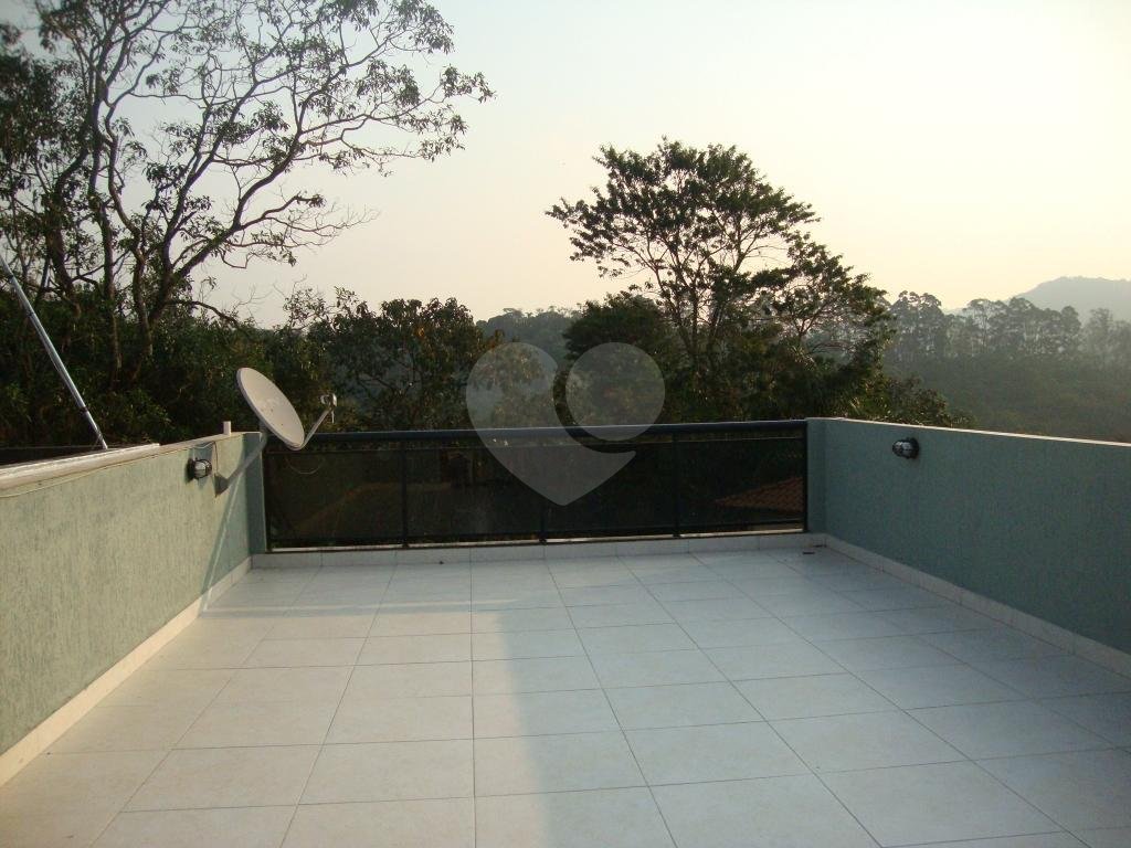 SOBRADO em ANHANGUERA