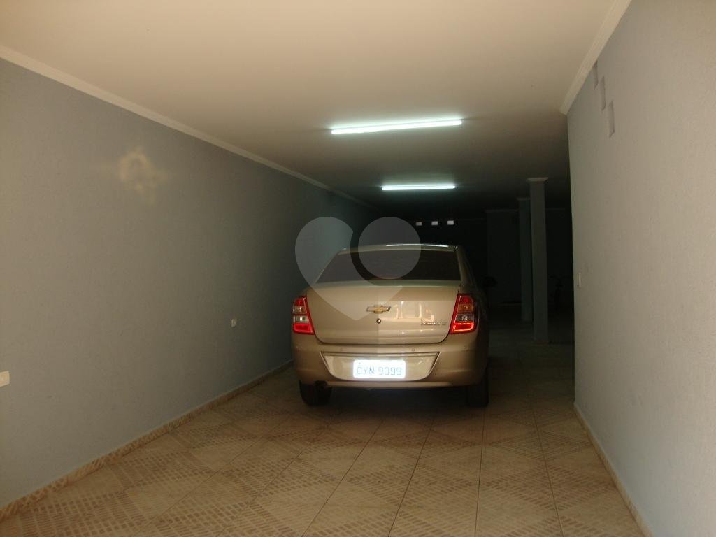 SOBRADO em ANHANGUERA