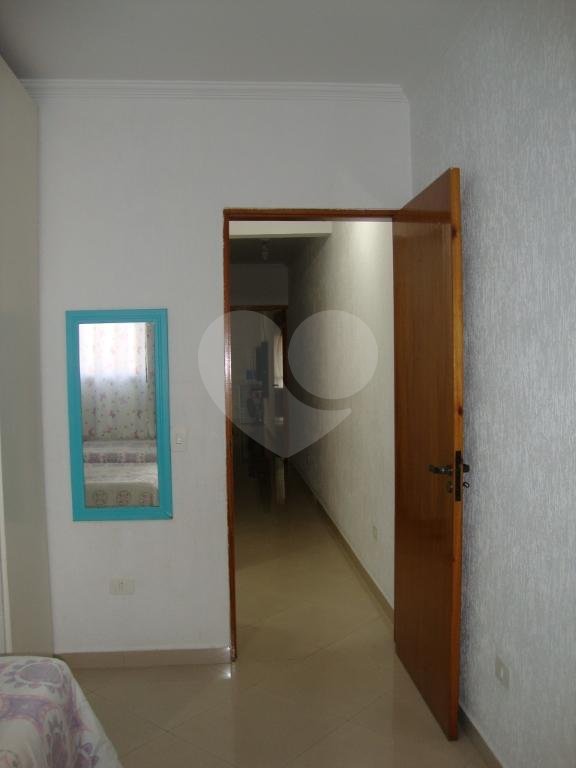 SOBRADO em ANHANGUERA