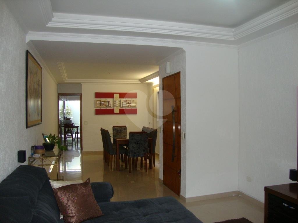 SOBRADO em ANHANGUERA