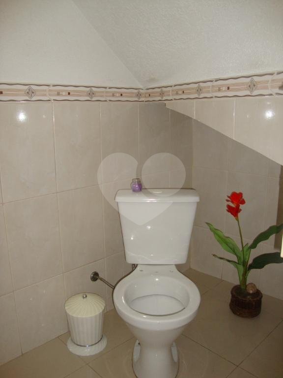 SOBRADO em ANHANGUERA