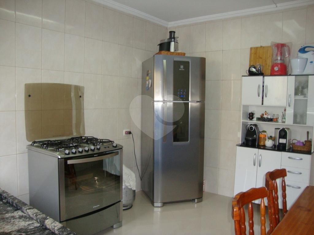 SOBRADO em ANHANGUERA