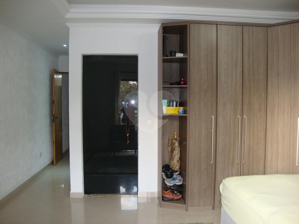 SOBRADO em ANHANGUERA