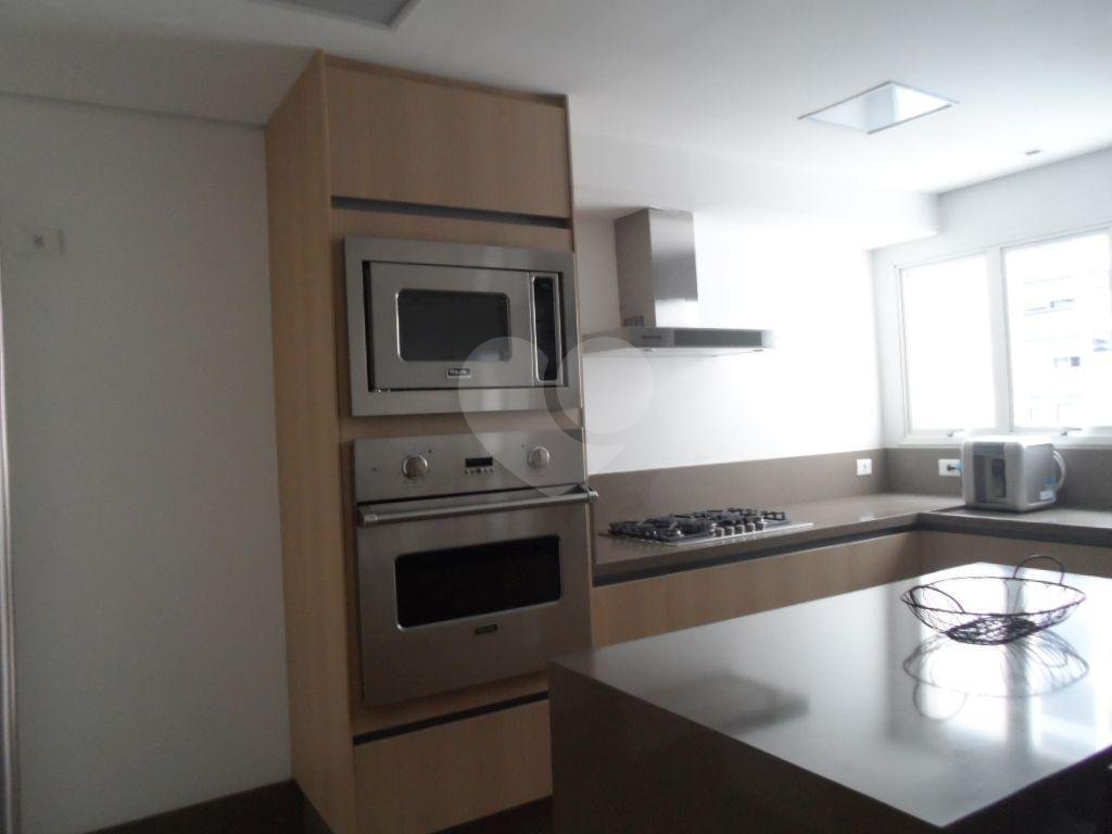 Apartamento à venda com 4 quartos, 321m² - Foto 2