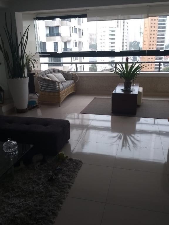 APARTAMENTO em SANTANA