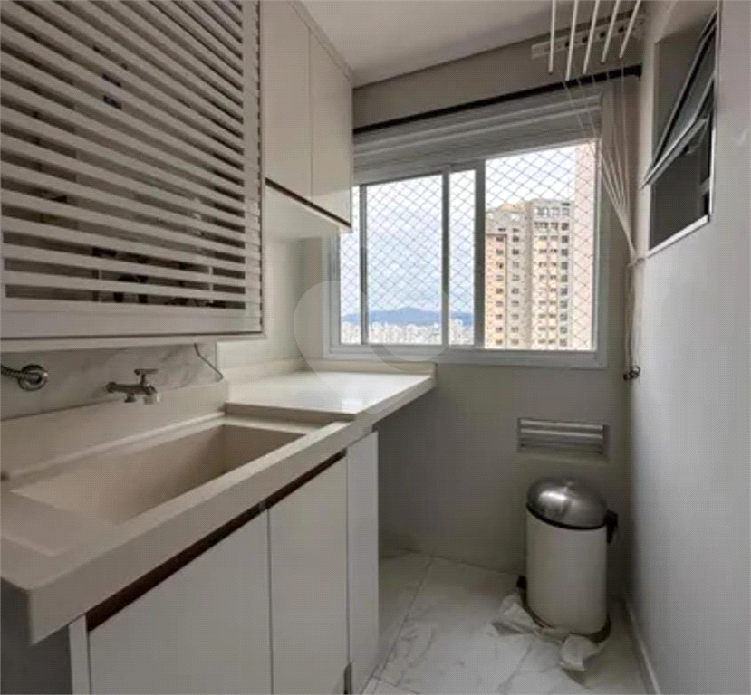 Apartamento novo em Santana, bairro nobre da Zona Norte e localização excelente e disputada.