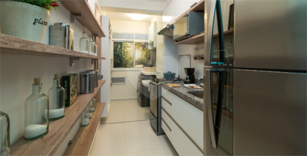 Apartamento novo em Santana, bairro nobre da Zona Norte e localização excelente e disputada.