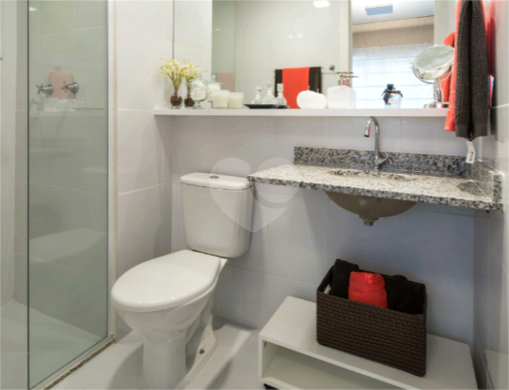 Apartamento novo em Santana, bairro nobre da Zona Norte e localização excelente e disputada.