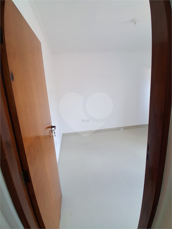 Sobrado amplo com 3 suítes e 5 vagas na Cachoeirinha